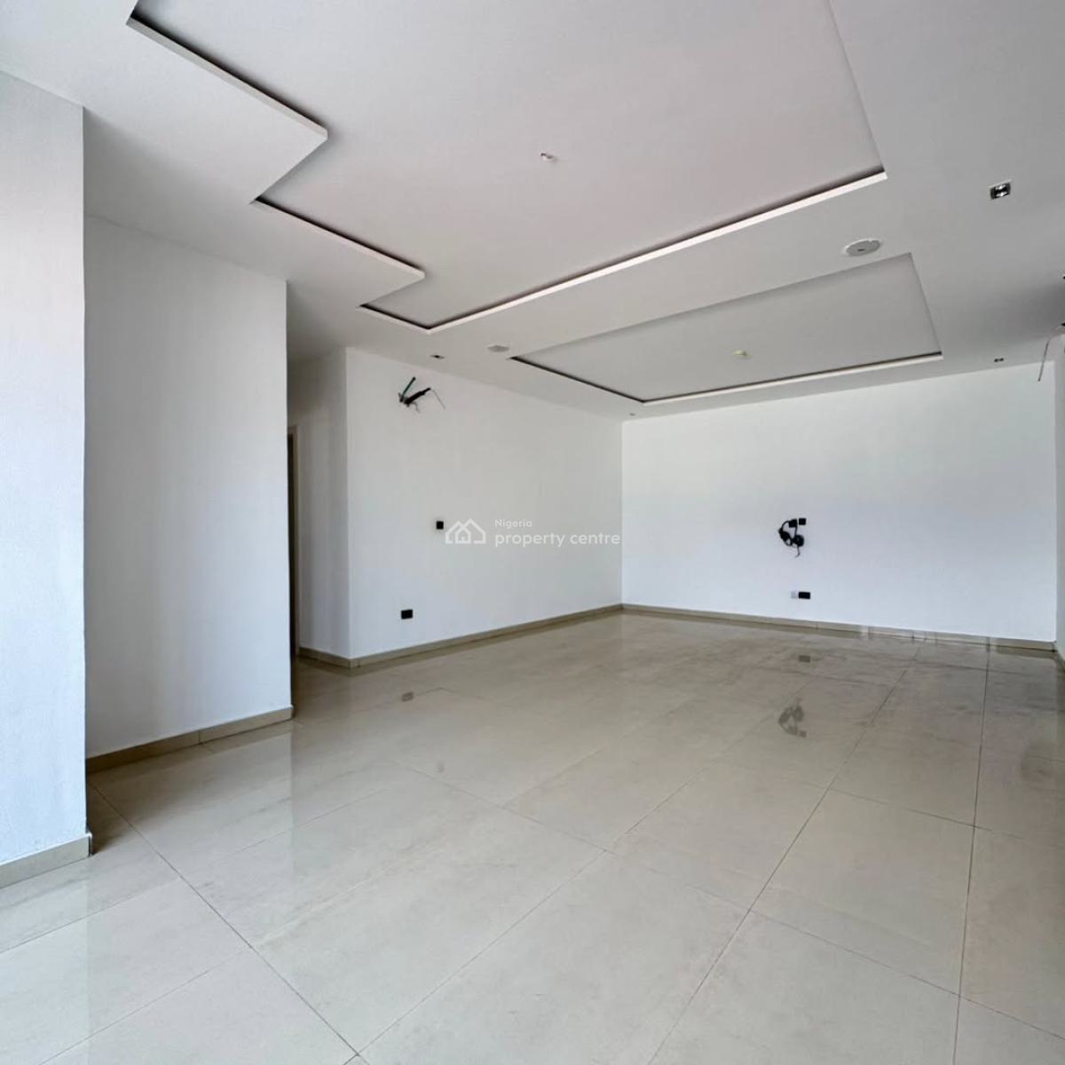 Spacious  3  Bedroom Apartment, Lekki Phase 1, Lekki Phase 1, Lekki, Lagos, Block of Flats for Sale