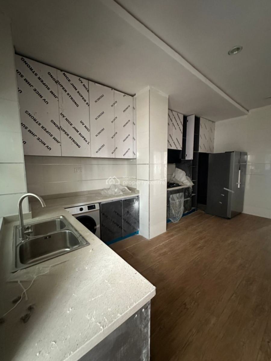 Newly Built Spacious 4 Bedroom Terrace with Swimming Pool, Lekki Phase 1, Lekki, Lagos, Terraced Duplex for Sale