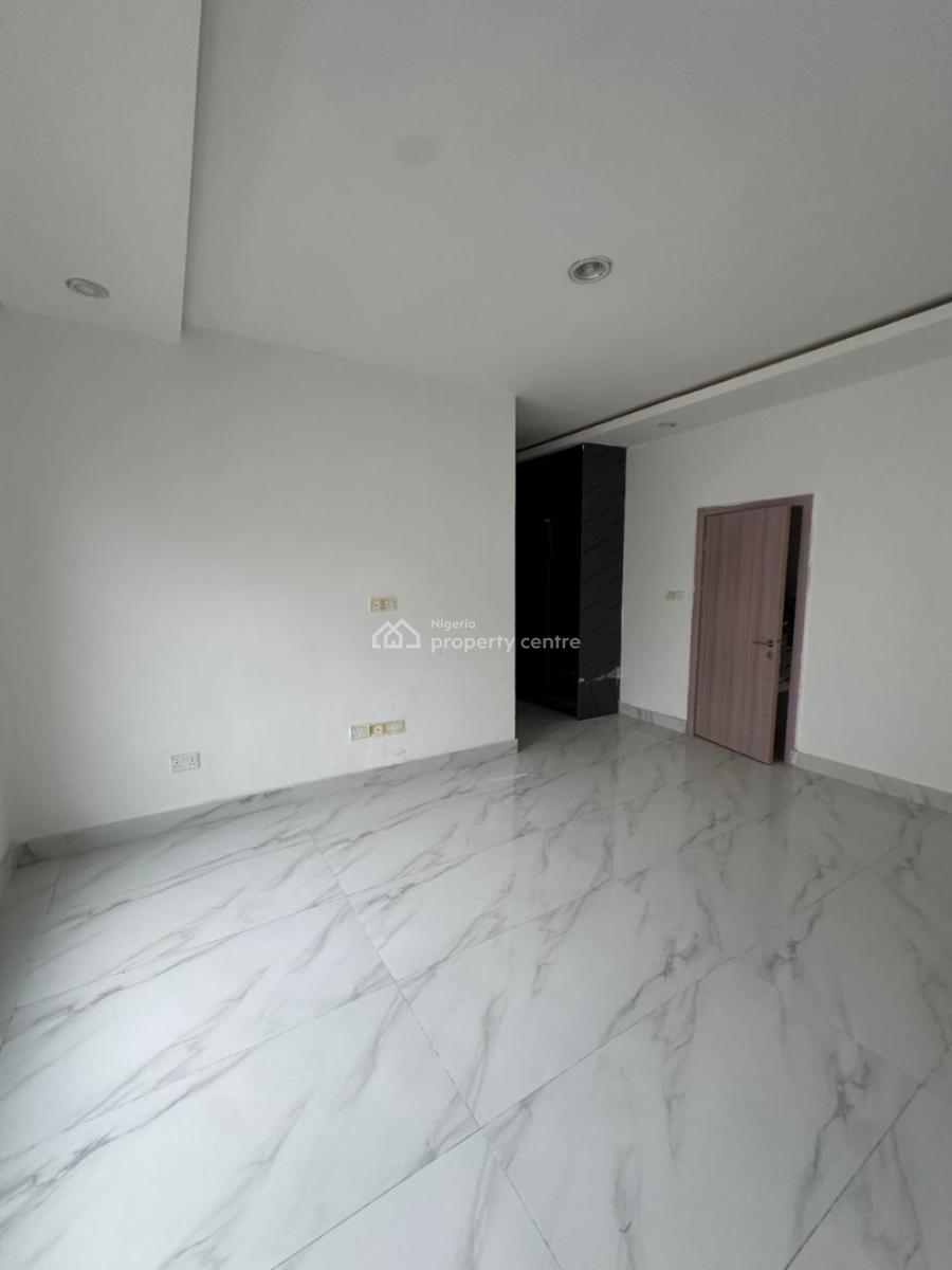 Newly Built Spacious 4 Bedroom Terrace with Swimming Pool, Lekki Phase 1, Lekki, Lagos, Terraced Duplex for Sale