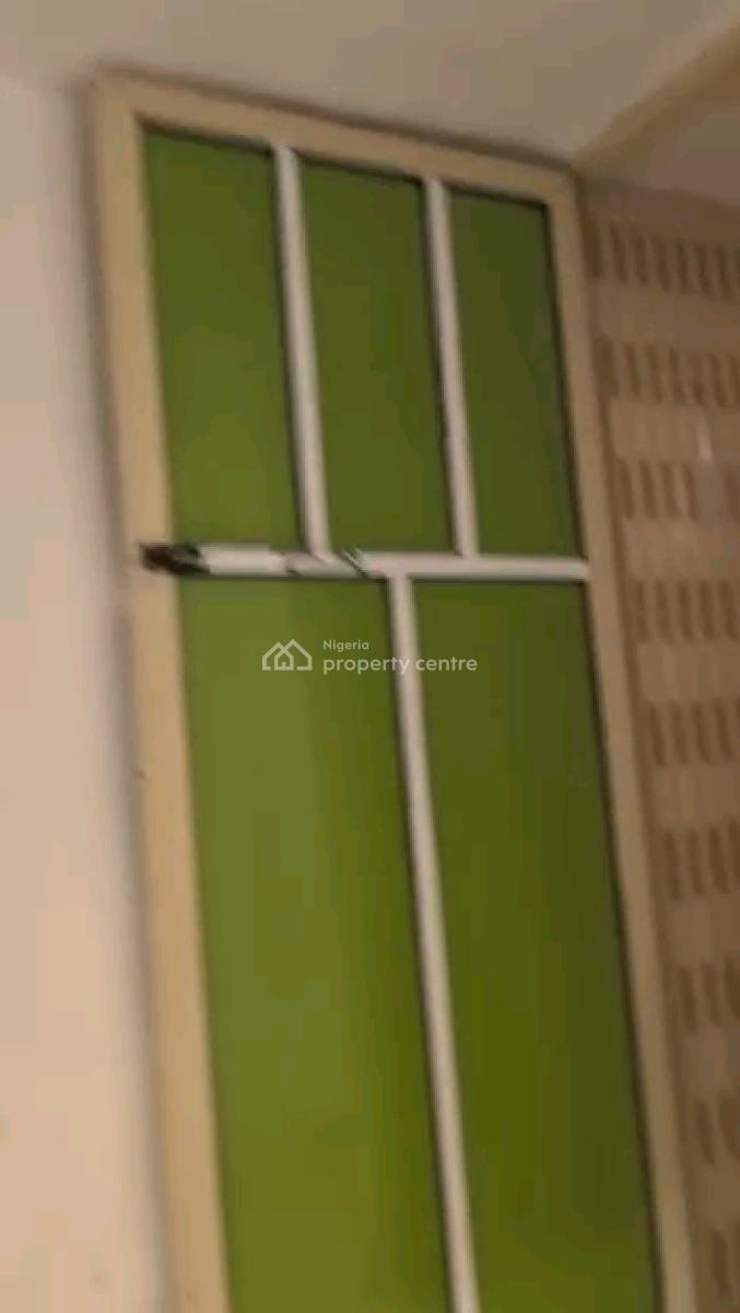 a Newly Refurbished 2 Bedrooms Flat, Soluyi, Gbagada, Lagos, Flat / Apartment for Rent