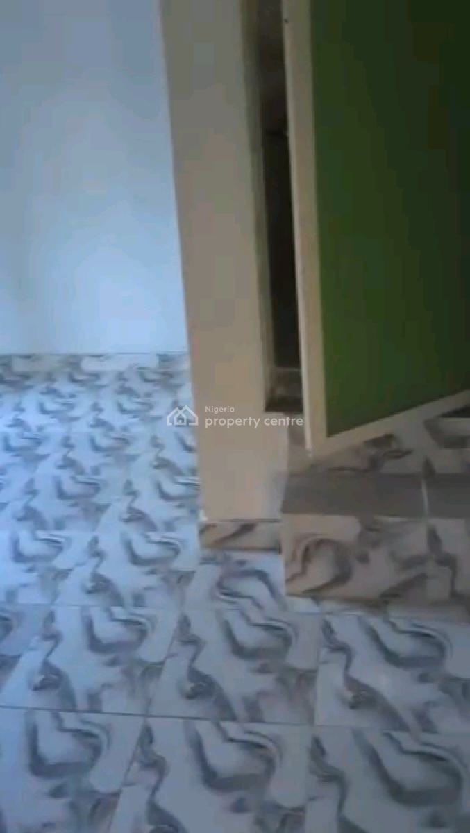 a Newly Refurbished 2 Bedrooms Flat, Soluyi, Gbagada, Lagos, Flat / Apartment for Rent