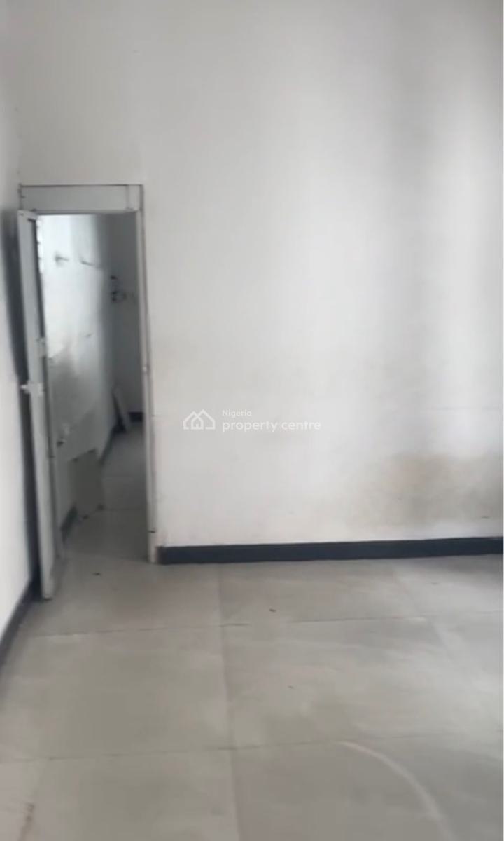 a Large Open Commercial Space Measuring 213 Sqm, Orchid Road, Lekki, Lagos, Shop for Rent