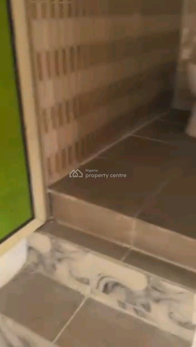 a Newly Refurbished 2 Bedrooms Flat, Soluyi, Gbagada, Lagos, Flat / Apartment for Rent