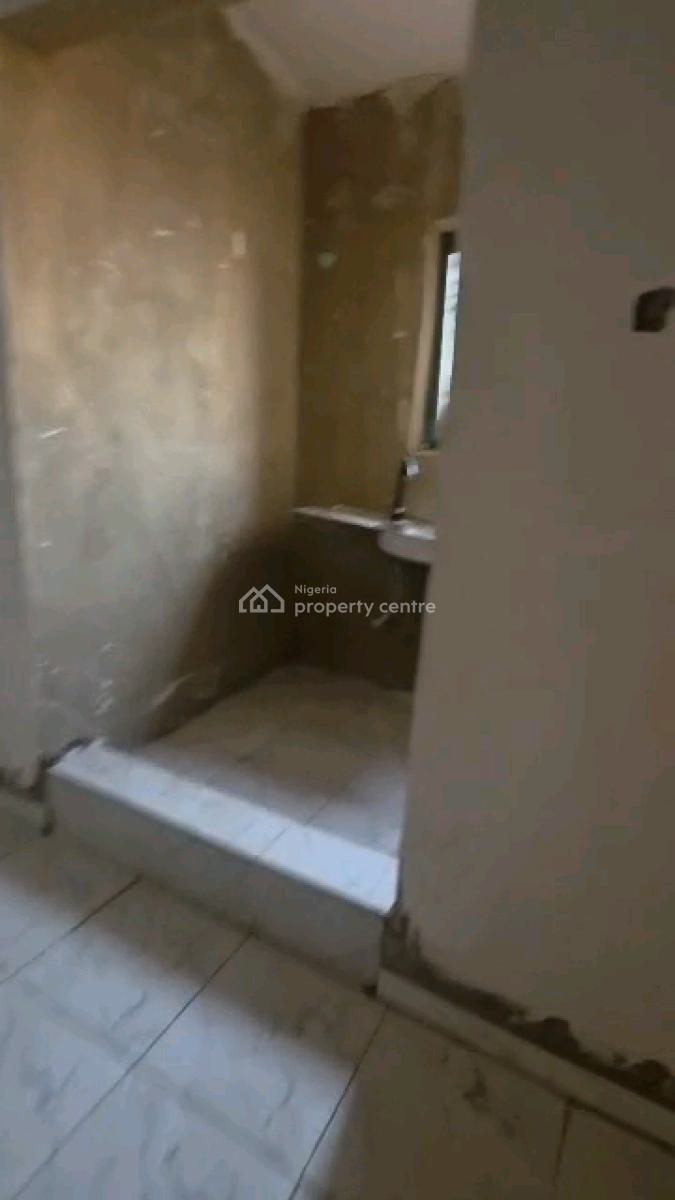 3nos  Spacious Self Con,comes with Kitchen Cabinet,pop Ceiling,balcony, Ige Street, Off Pedro Road, Gbagada, Lagos, Self Contain (single Rooms) for Rent