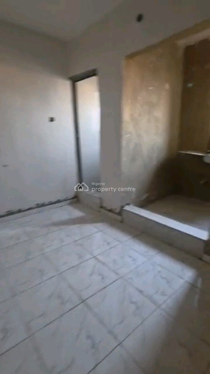 3nos  Spacious Self Con,comes with Kitchen Cabinet,pop Ceiling,balcony, Ige Street, Off Pedro Road, Gbagada, Lagos, Self Contain (single Rooms) for Rent