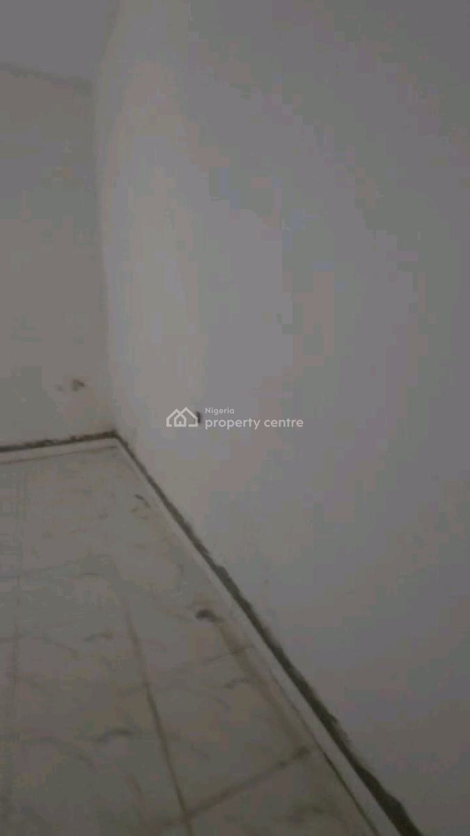 3nos  Spacious Self Con,comes with Kitchen Cabinet,pop Ceiling,balcony, Ige Street, Off Pedro Road, Gbagada, Lagos, Self Contain (single Rooms) for Rent