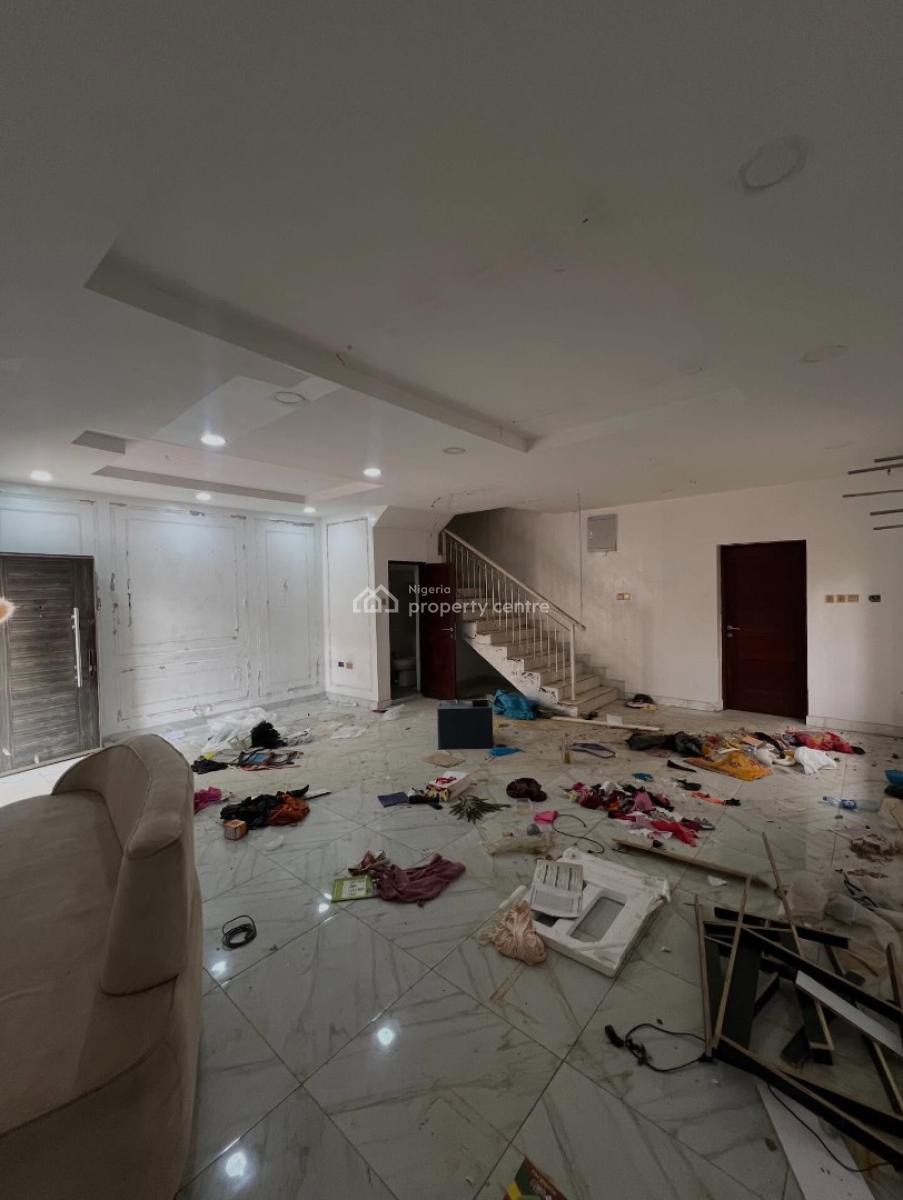 Beautiful 5 Bedroom Semi Detached Duplex with Bq, Osapa London, Osapa, Lekki, Lagos, Semi-detached Duplex for Rent