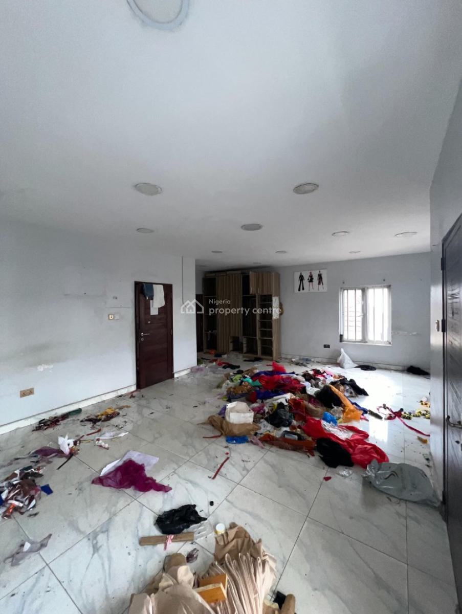 Beautiful 5 Bedroom Semi Detached Duplex with Bq, Osapa London, Osapa, Lekki, Lagos, Semi-detached Duplex for Rent