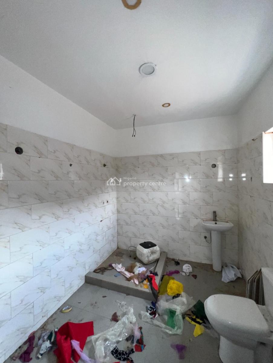 Beautiful 5 Bedroom Semi Detached Duplex with Bq, Osapa London, Osapa, Lekki, Lagos, Semi-detached Duplex for Rent