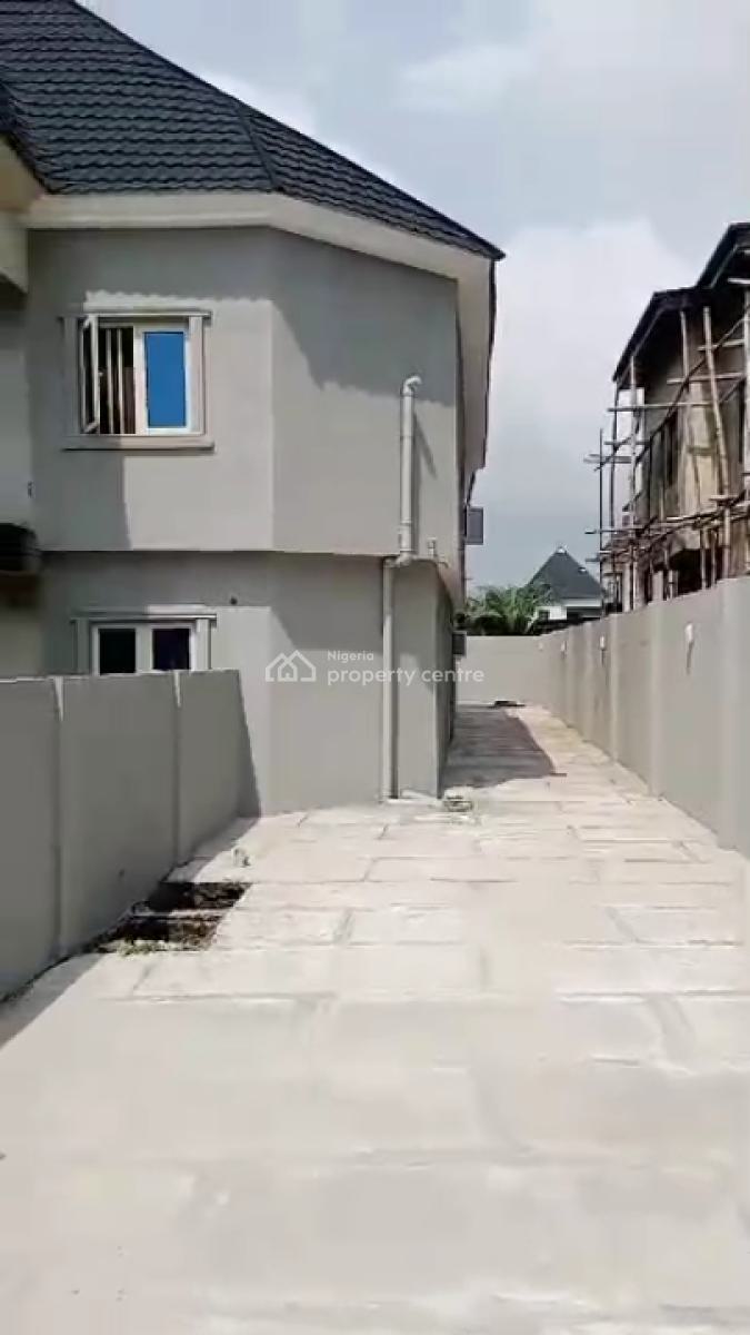 Massive 3 Bedroom Flat Upstairs, Otunla By Kajola, Lakowe, Ibeju Lekki, Lagos, Flat / Apartment for Rent