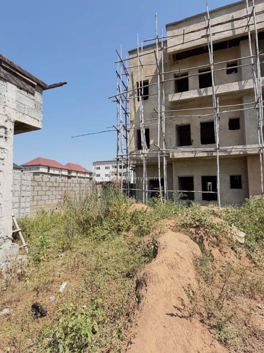 3 Beds  Apartment Complex, Jahi, Abuja, Flat / Apartment for Sale