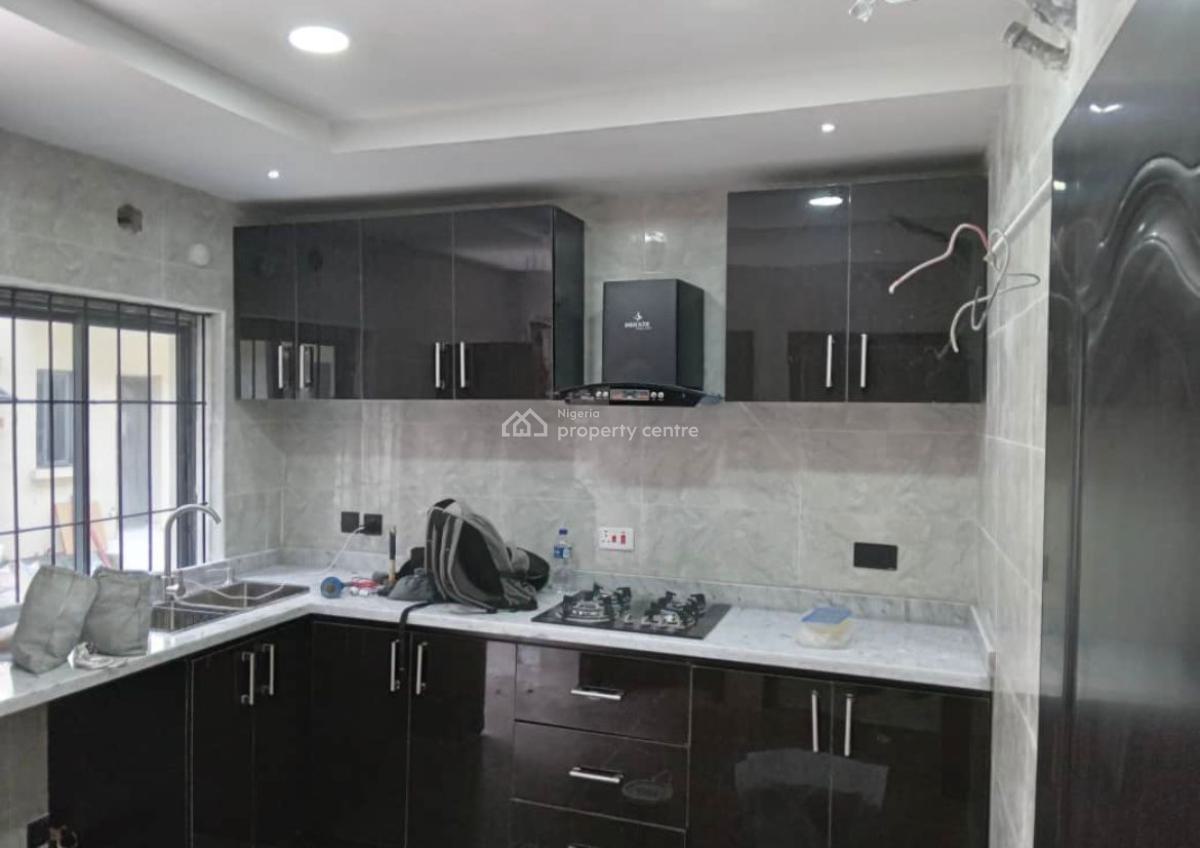 2 Bedroom Flat Apartment, Fara Park Estate By Shoprite, Sangotedo, Ajah, Lagos, Flat / Apartment for Sale