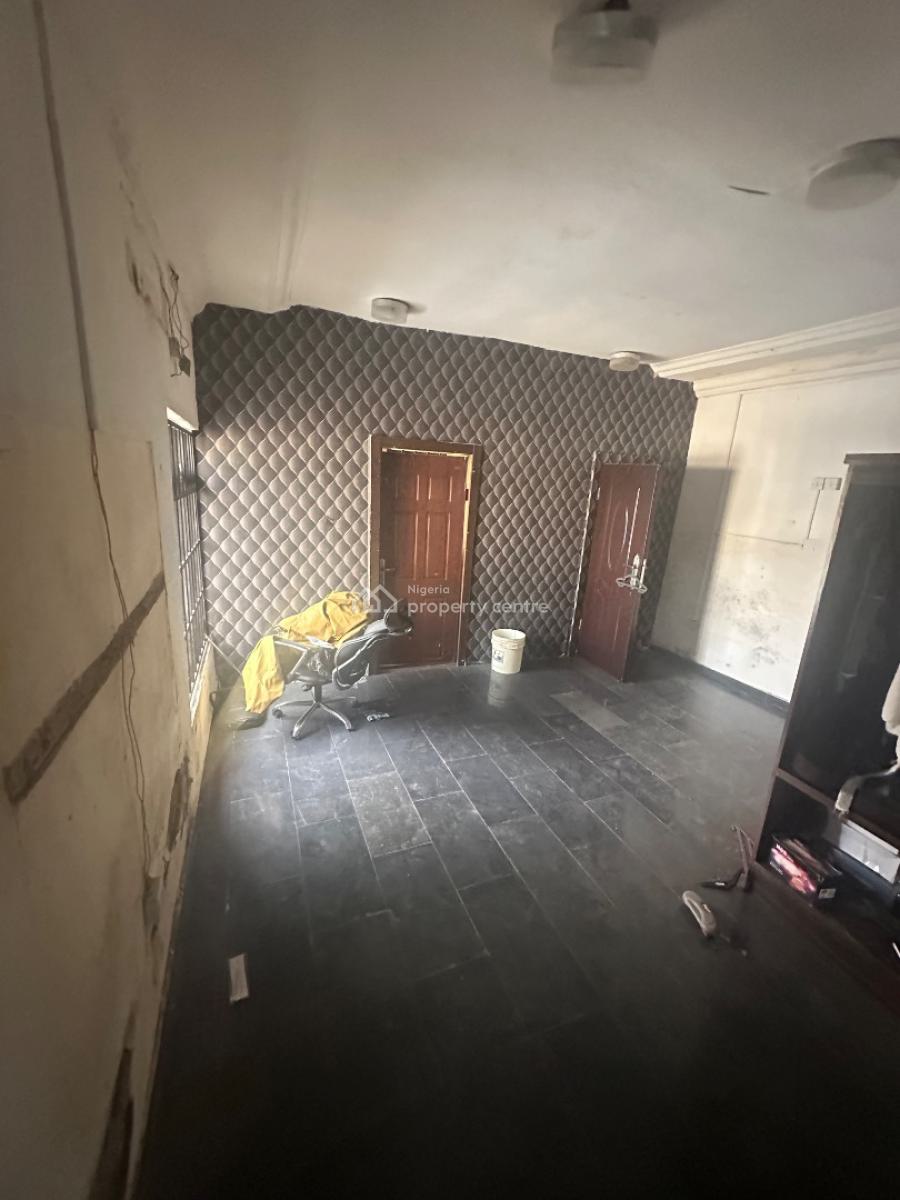 a Standard Room Self Contain Apartment in a Decent Neighborhood, Off 69 Road 6th Avenue, Gwarinpa, Abuja, Self Contain (single Rooms) for Rent