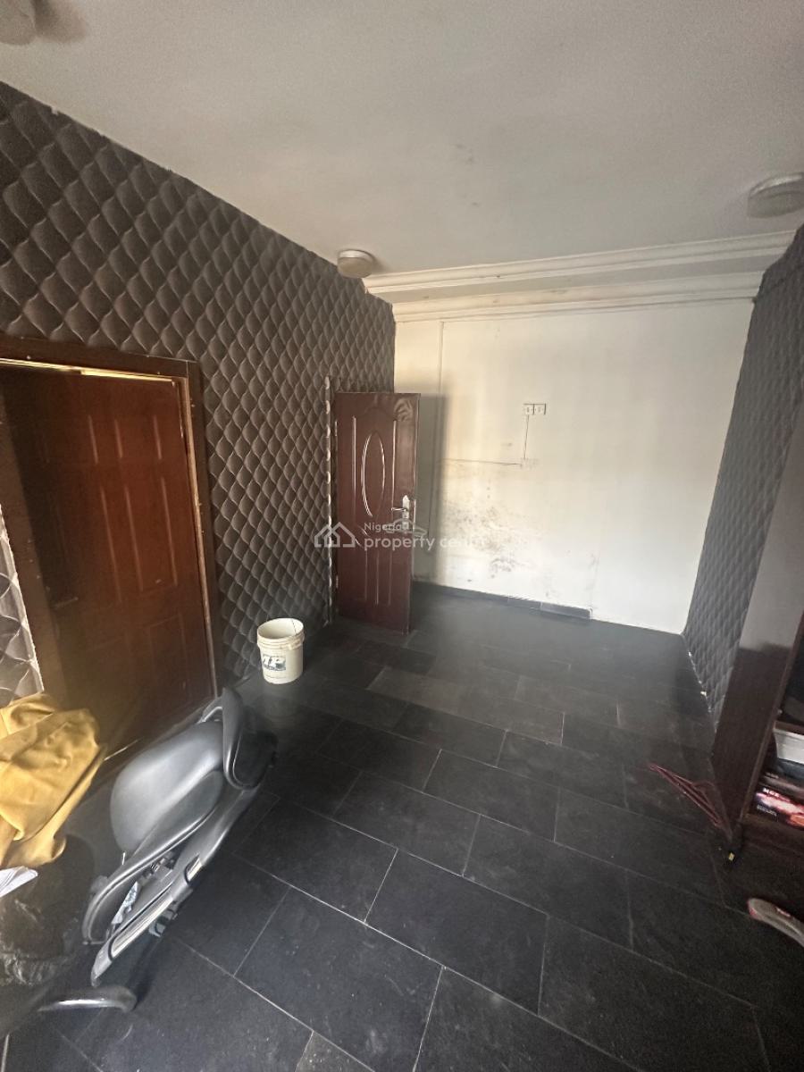 a Standard Room Self Contain Apartment in a Decent Neighborhood, Off 69 Road 6th Avenue, Gwarinpa, Abuja, Self Contain (single Rooms) for Rent