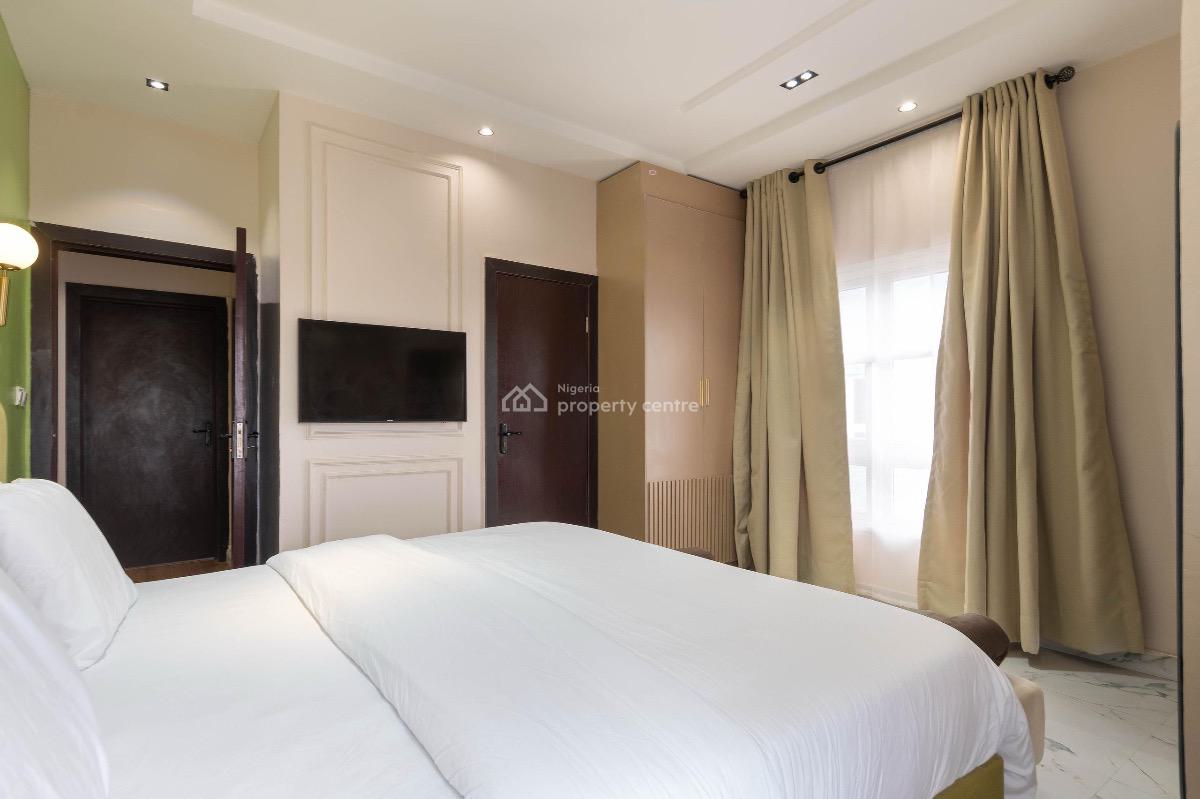 Newly Launched 1 Bedroom Self Compound Duplex with Snooker & Table Ten, Lekki Phase 1, Lekki, Lagos, Flat / Apartment Short Let