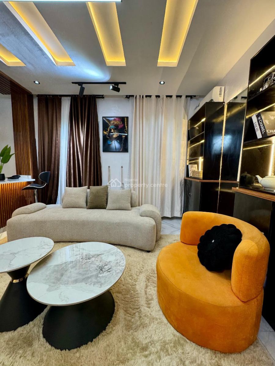 a Brand New Luxury 1 Bedroom with 2 Balconies, Swimming Pool, Snooker, Lekki Phase 1, Lekki, Lagos, Flat / Apartment Short Let
