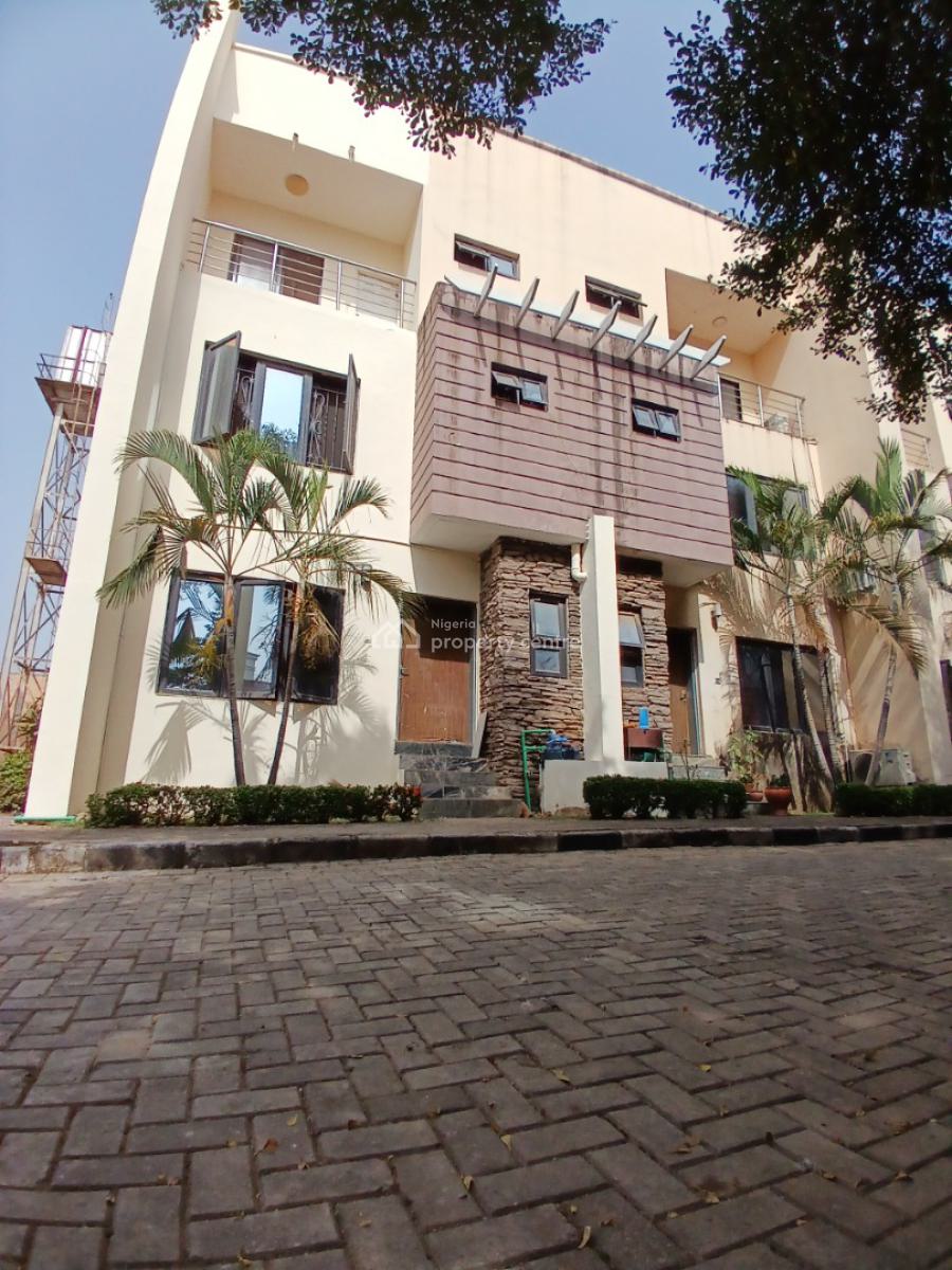 Well Renovated 4 Bedroom Terrace Duplex with 1room Bq, Guzape District Abuja Diplomatic Zone, Guzape District, Abuja, Terraced Duplex for Rent
