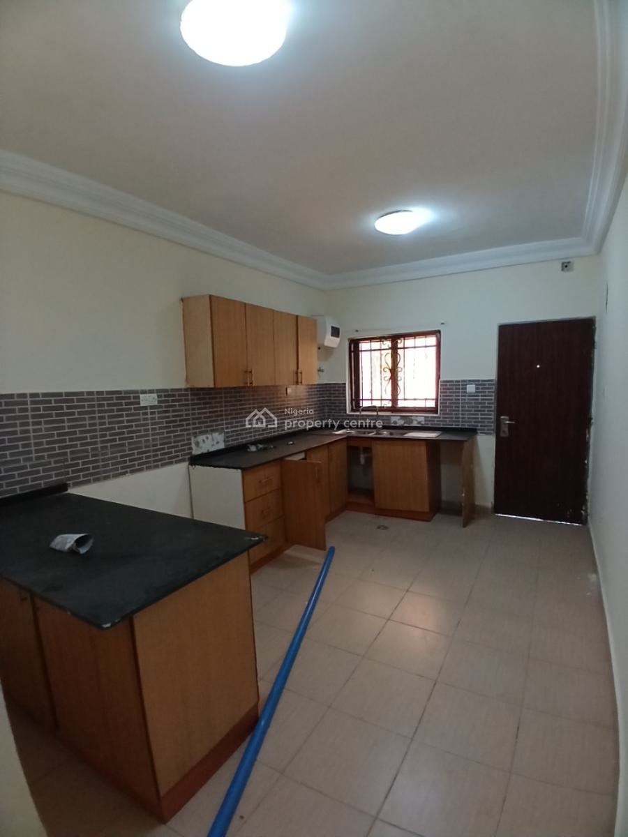 Well Renovated 4 Bedroom Terrace Duplex with 1room Bq, Guzape District Abuja Diplomatic Zone, Guzape District, Abuja, Terraced Duplex for Rent