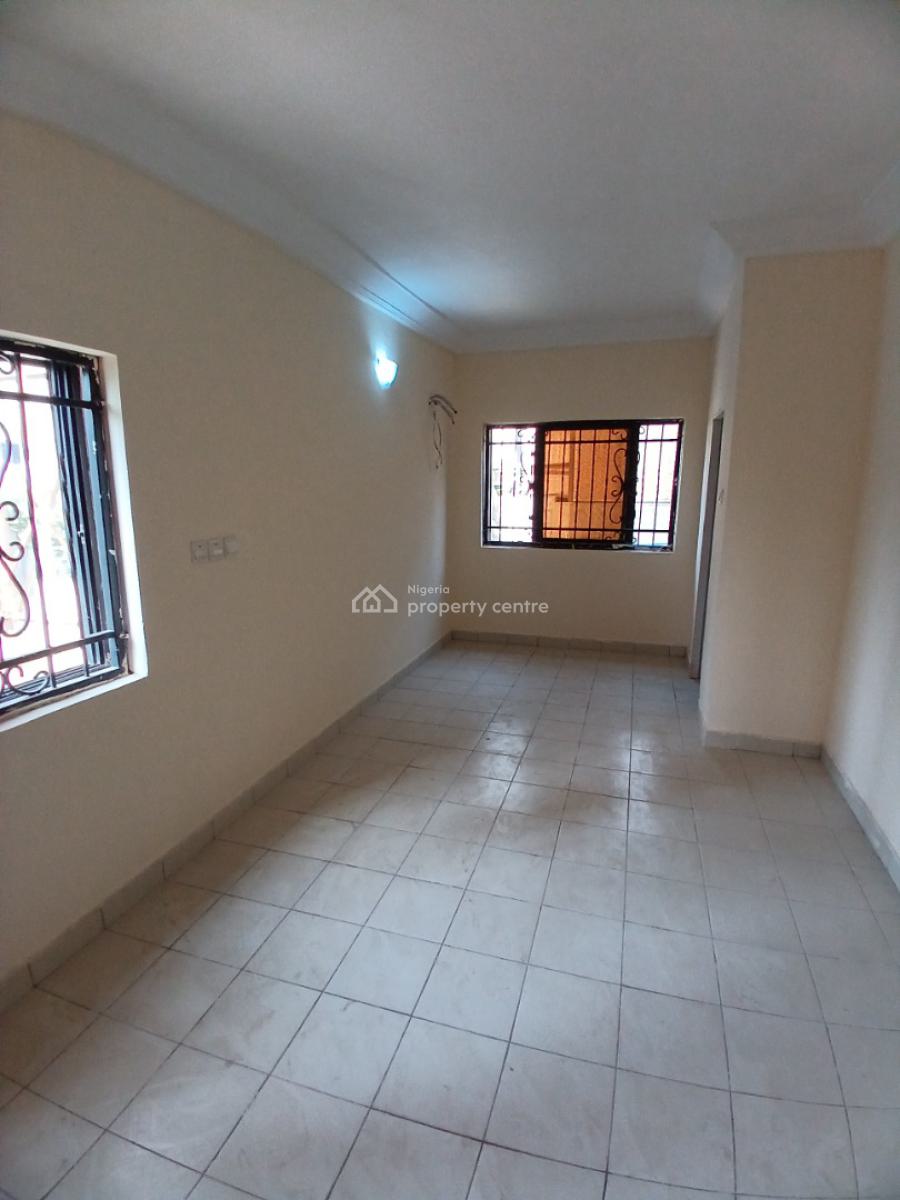 Well Renovated 4 Bedroom Terrace Duplex with 1room Bq, Guzape District Abuja Diplomatic Zone, Guzape District, Abuja, Terraced Duplex for Rent