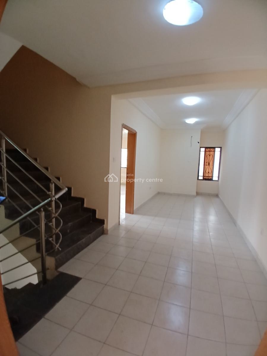 Well Renovated 4 Bedroom Terrace Duplex with 1room Bq, Guzape District Abuja Diplomatic Zone, Guzape District, Abuja, Terraced Duplex for Rent