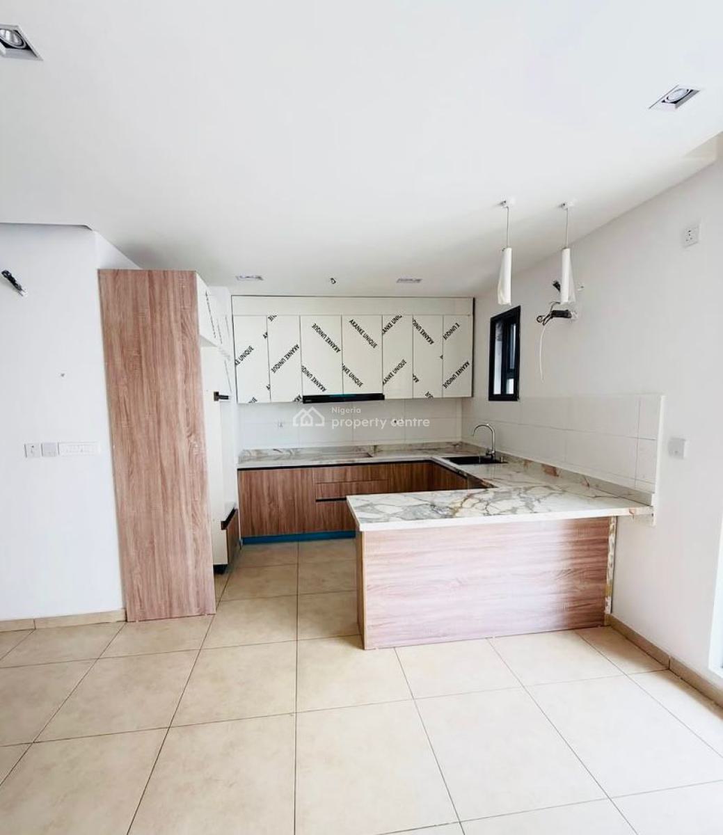 Brand New Luxury 2 Bedroom Apartment with Pool & Gym, Ologolo, Lekki, Lagos, Flat / Apartment for Rent