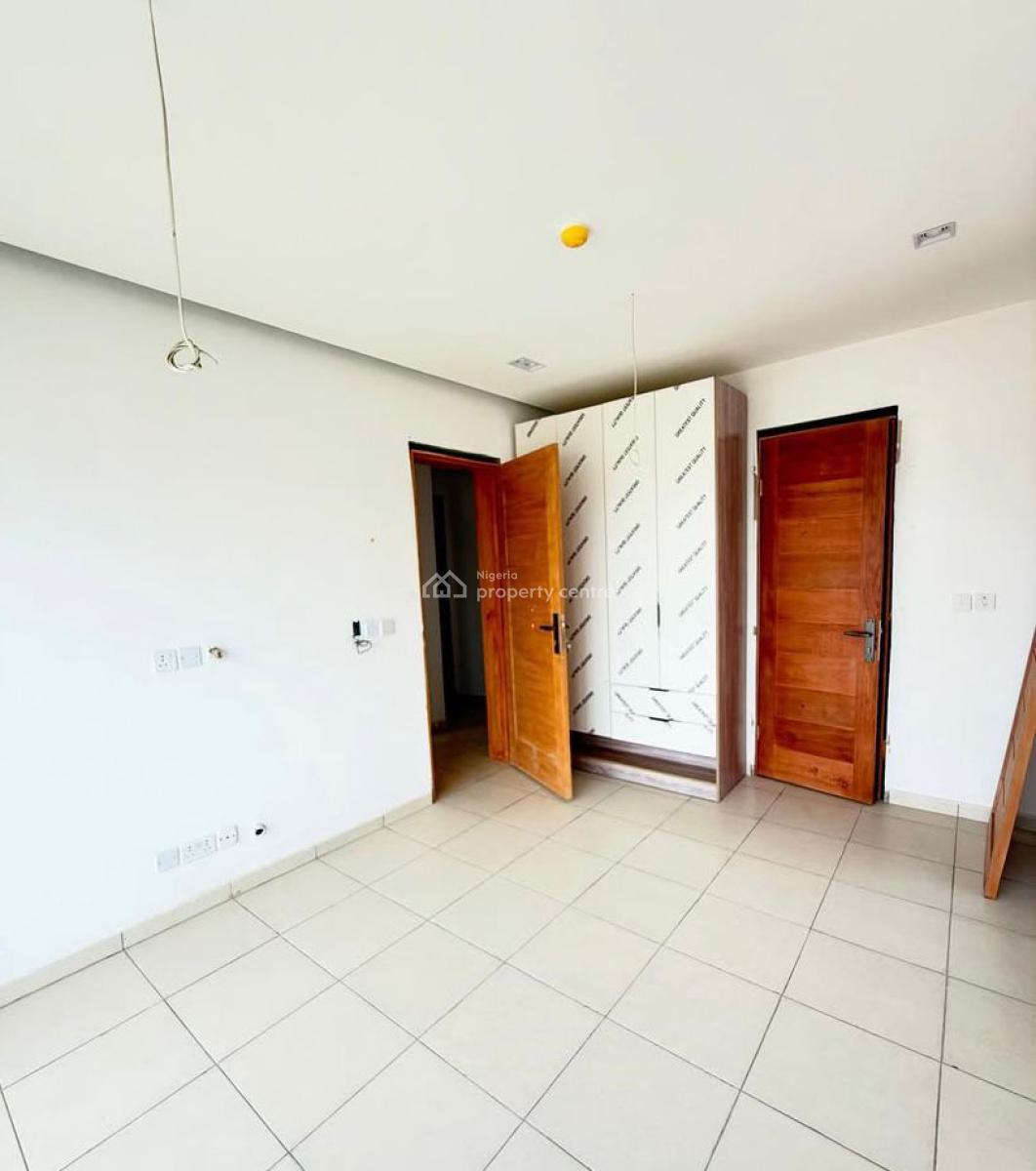 Brand New Luxury 2 Bedroom Apartment with Pool & Gym, Ologolo, Lekki, Lagos, Flat / Apartment for Rent