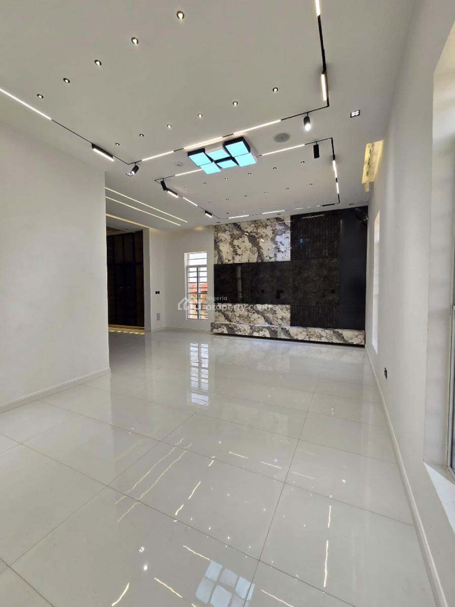 Luxurious and Spacious 5-bedroom Detached Duplex with a Bq, Lekki Phase 1, Lekki, Lagos, Detached Duplex for Sale