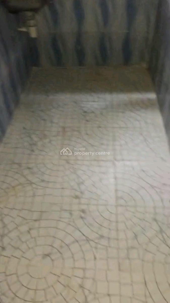 Standard Miniflat, Adekunle, Yaba, Lagos, Mini Flat (room and Parlour) for Rent