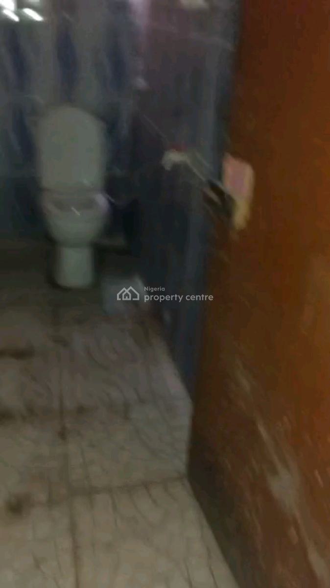 Standard Miniflat, Adekunle, Yaba, Lagos, Mini Flat (room and Parlour) for Rent