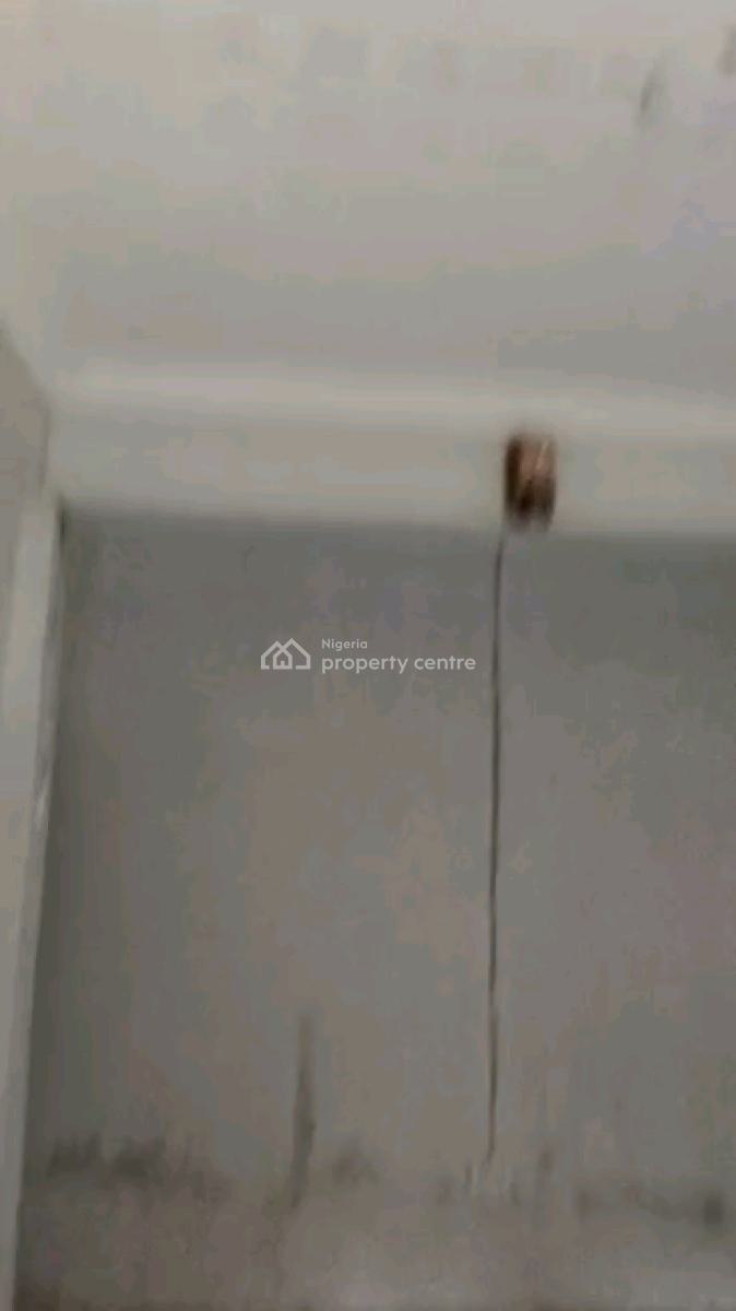 Standard Miniflat, Adekunle, Yaba, Lagos, Mini Flat (room and Parlour) for Rent