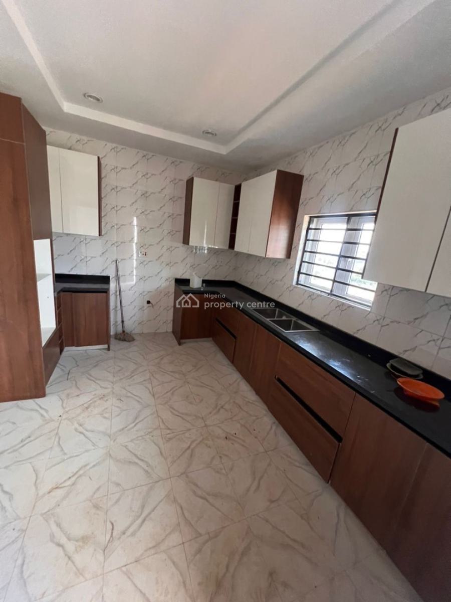 5 Bed Semi Detached Duplex with a Bq and a Spacious Parking Space, Asokoro District, Abuja, Semi-detached Duplex for Rent