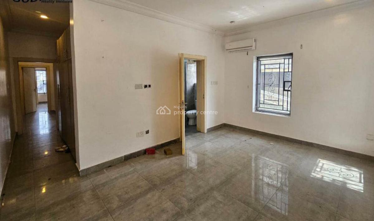 Luxurious 2 Bedroom Apartment, Ikota, Lekki Phase 2, Lekki, Lagos, Flat / Apartment for Rent