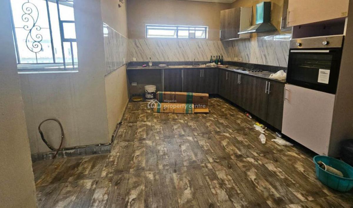 Luxurious 2 Bedroom Apartment, Ikota, Lekki Phase 2, Lekki, Lagos, Flat / Apartment for Rent