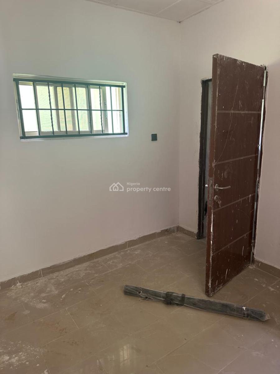 Spacious Slightly Negotiated Self-contained, Romney Garden, Ikate, Lekki, Lagos, Flat / Apartment for Rent