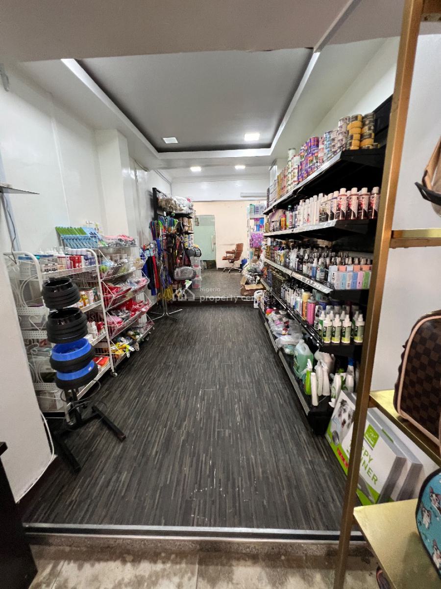 Shop Space Ground Floor Facing Road on Emmanuel Abimbola Cole, Emmanuel Abimbola Cole Lekki Phase 1, Lekki Phase 1, Lekki, Lagos, Shop for Rent