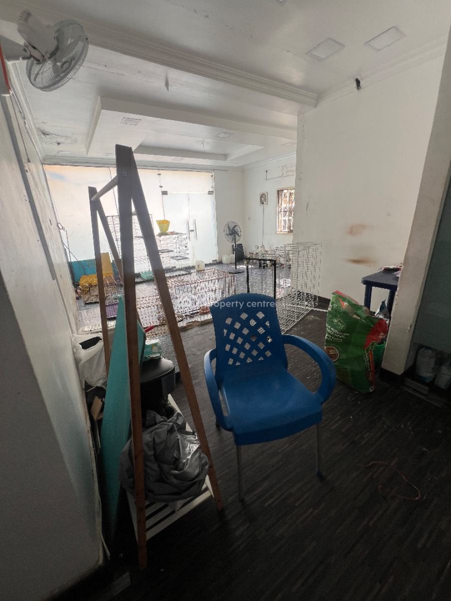 150sqm Shop Space Ground Floor Facing Road, Emmanuel Abimbola Cole, Lekki Phase 1, Lekki, Lagos, Shop for Rent