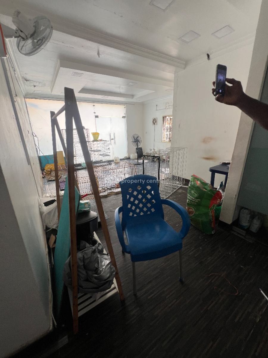 150sqm Shop Space Ground Floor Facing Road, Emmanuel Abimbola Cole, Lekki Phase 1, Lekki, Lagos, Shop for Rent