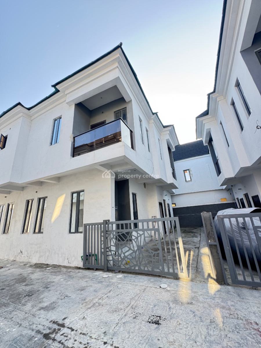 Discover Comfort and Modern Living 3 Bedroom Semi Detached with Bq, Harris Drive Lekki, Lekki, Lagos, Semi-detached Duplex for Sale