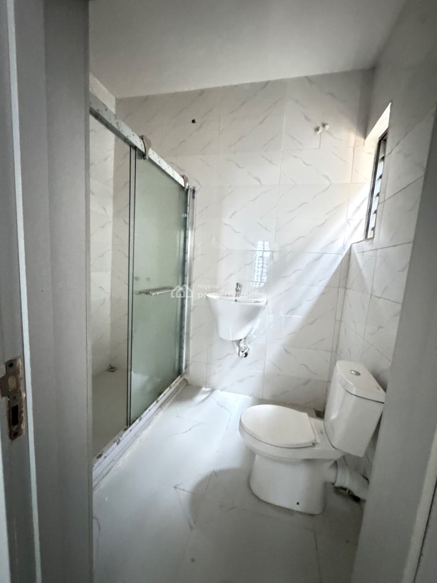 Discover Comfort and Modern Living 3 Bedroom Semi Detached with Bq, Harris Drive Lekki, Lekki, Lagos, Semi-detached Duplex for Sale