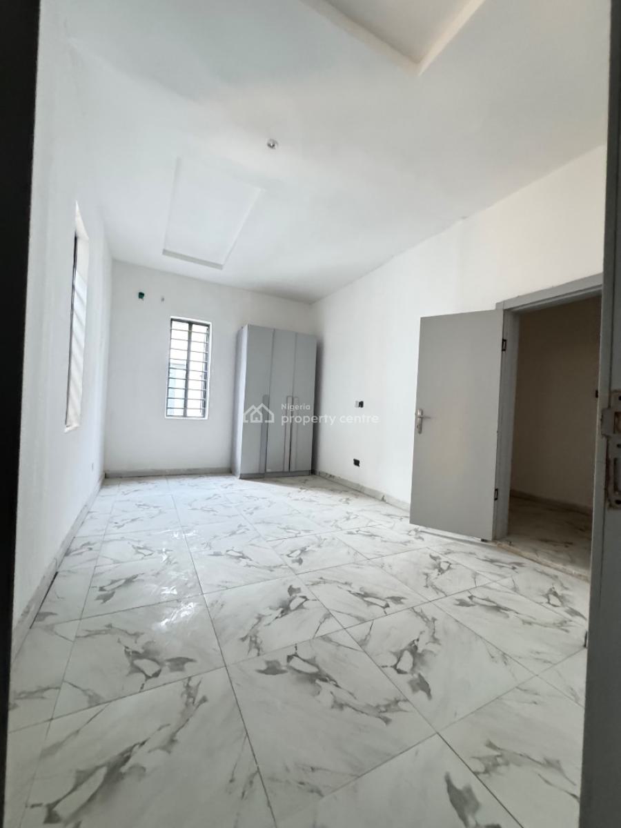 Discover Comfort and Modern Living 3 Bedroom Semi Detached with Bq, Harris Drive Lekki, Lekki, Lagos, Semi-detached Duplex for Sale