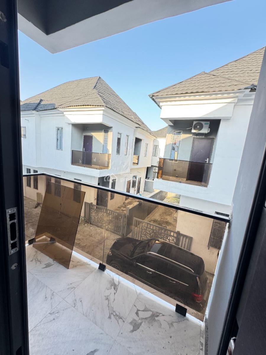 Discover Comfort and Modern Living 3 Bedroom Semi Detached with Bq, Harris Drive Lekki, Lekki, Lagos, Semi-detached Duplex for Sale