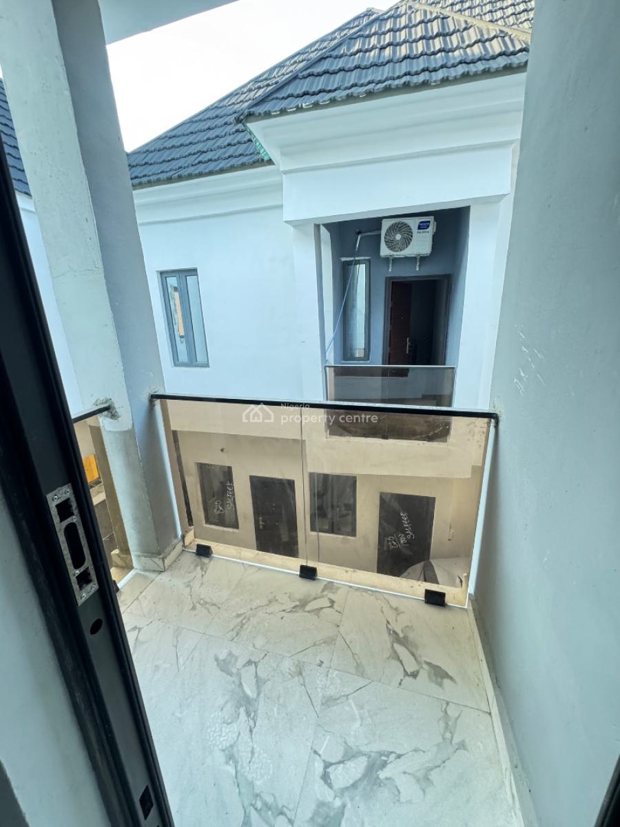 Discover Comfort and Modern Living 3 Bedroom Semi Detached with Bq, Harris Drive Lekki, Lekki, Lagos, Semi-detached Duplex for Sale