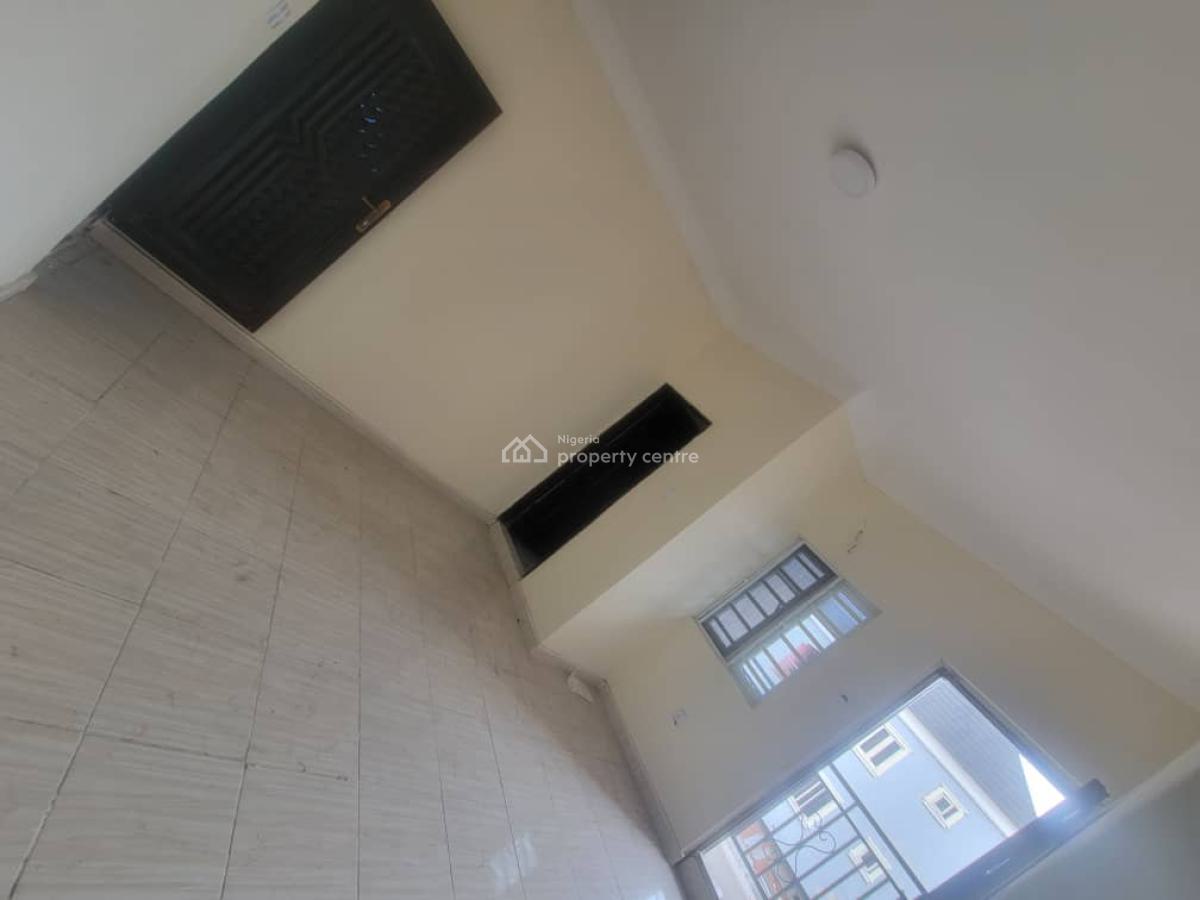 Mini Flat at Surulere, Adeosun Str, Kilo Suruler, Surulere, Lagos, Mini Flat (room and Parlour) for Rent
