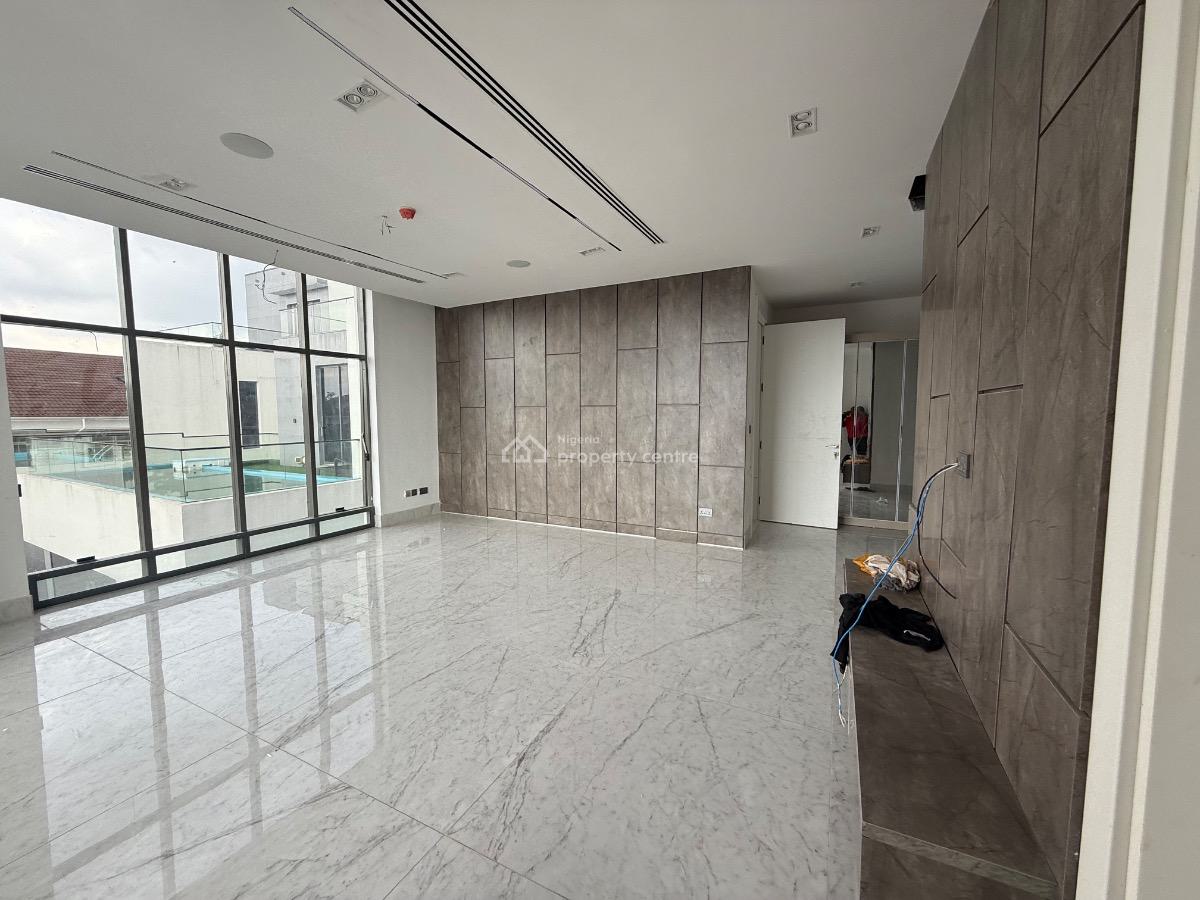 Luxurious 6 Bedroom Detached Bungalow Duplex, Banana Island, Ikoyi, Lagos, Detached Duplex for Sale