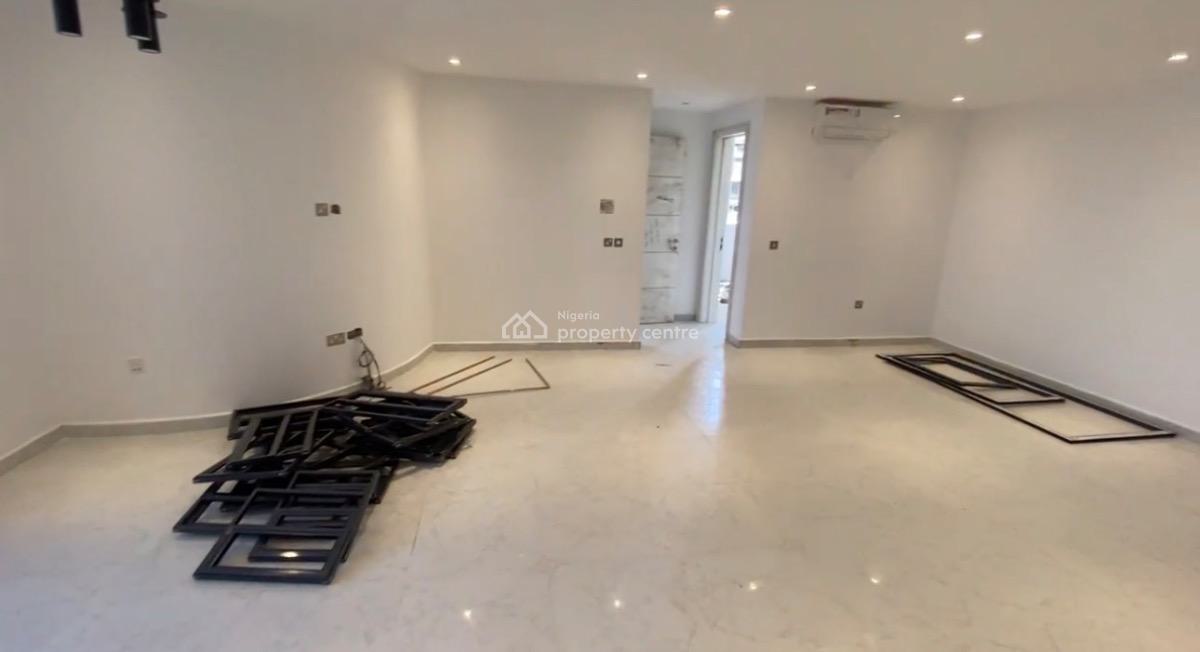 Luxury 3 Bedroom Apartment + Bq, Fitted Acs, Off Ajose Adeogun, Victoria Island (vi), Lagos, Flat / Apartment for Sale