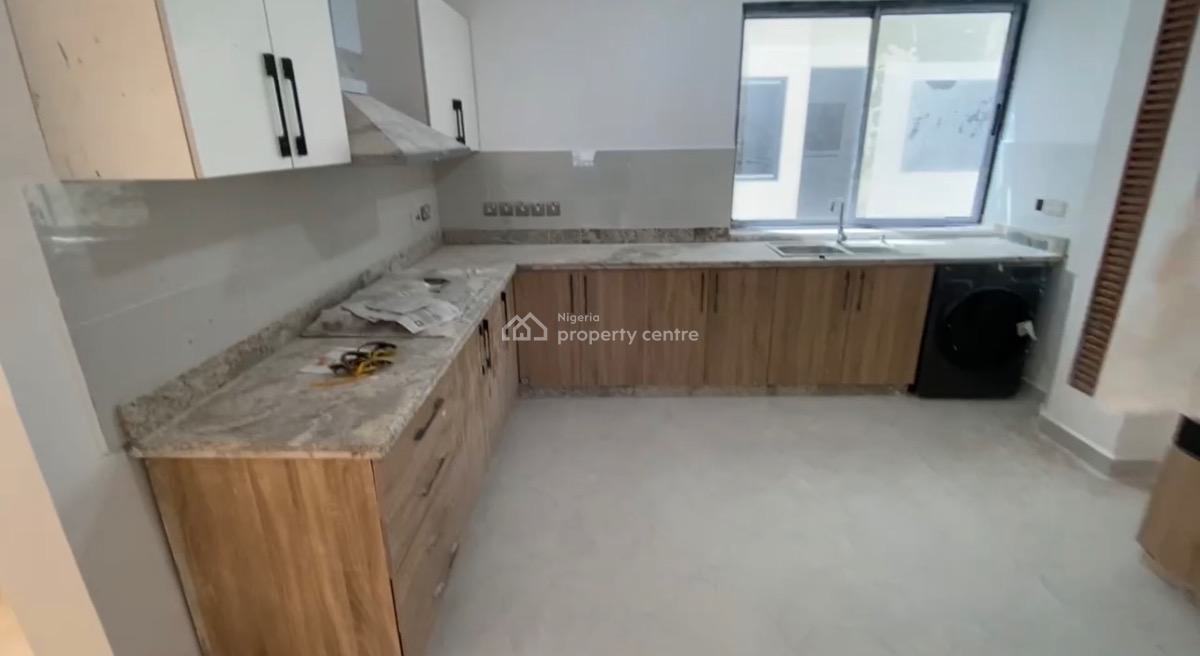 Luxury 3 Bedroom Apartment + Bq, Fitted Acs, Off Ajose Adeogun, Victoria Island (vi), Lagos, Flat / Apartment for Sale