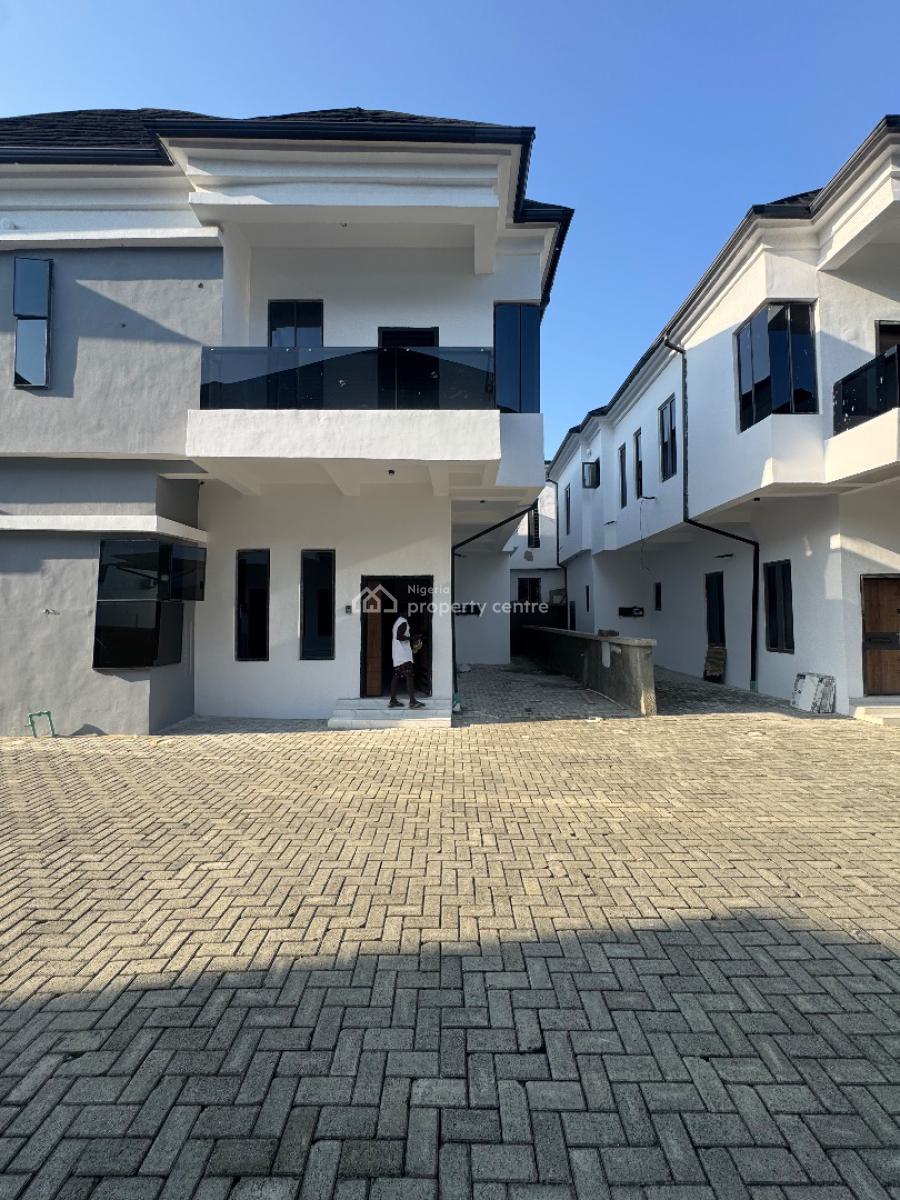 4 Bedroom Semi Detached Duplex + Bq, Harris Drive Inside an Estate, Vgc, Lekki, Lagos, Semi-detached Duplex for Rent