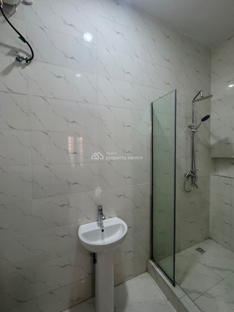 4 Bedroom Semi Detached Duplex + Bq, Harris Drive Inside an Estate, Vgc, Lekki, Lagos, Semi-detached Duplex for Rent
