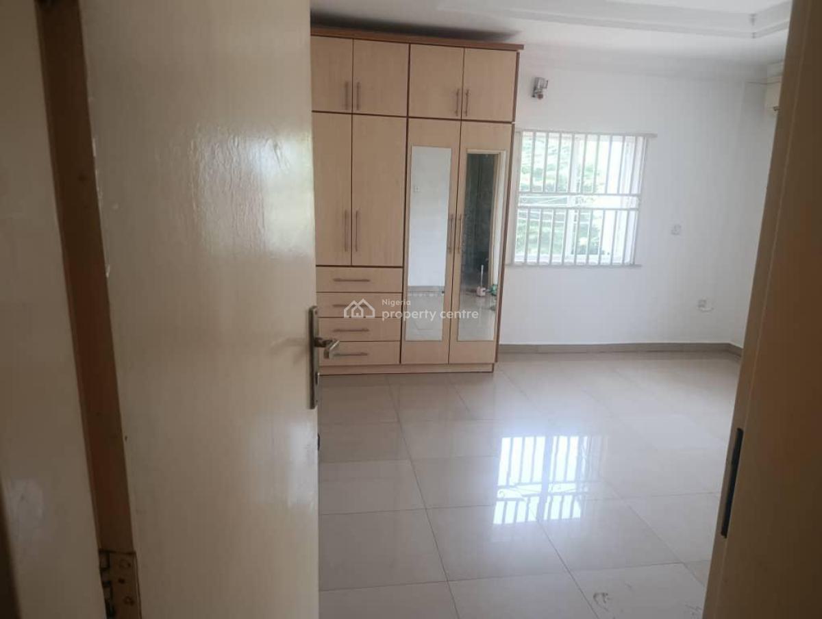 Spacious and Clean 2 Bedroom Apartment, Wuse, Abuja, Flat / Apartment for Rent