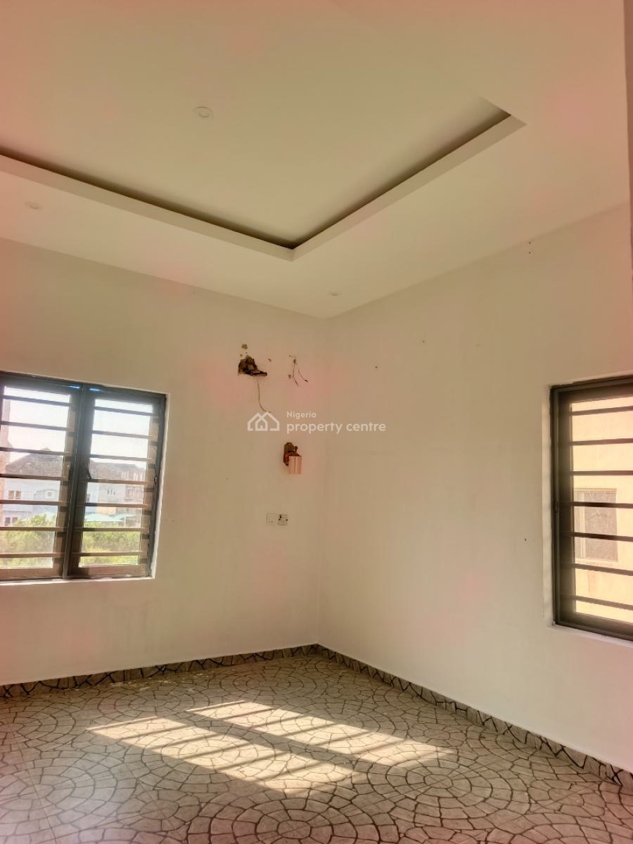 Smart Spacious Conducive Mini Flat (room and Parlor) Upstairs, in Estate at Ogombo Abraham Adesanya Axis, Ajah Lagos., Ajah, Lagos, Mini Flat (room and Parlour) for Rent
